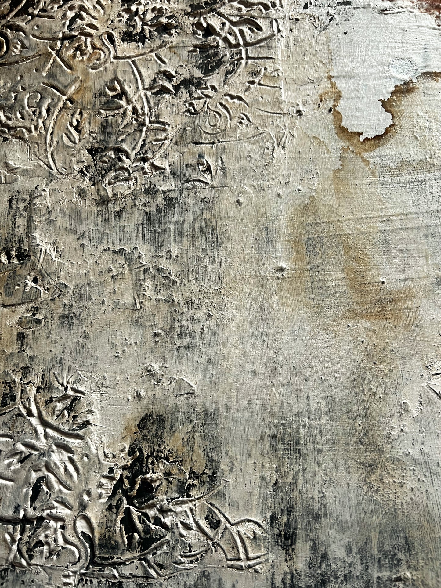 Corrosió de Somnis – Large Barcelona Architecture Inspired Textured Painting | 32x32”
